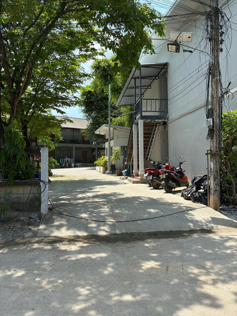 Apartment Wat Sawang Arom 17