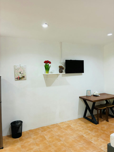 Apartment Wat Sawang Arom 17