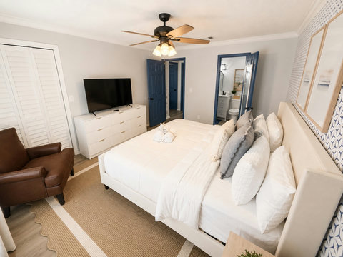 Queen bedroom with coastal flair