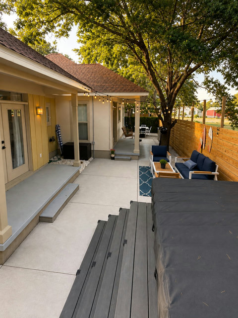 Welcome to Sunnyside Retreat — a bright, beautifully updated home just minutes from Panama City Beach's sugar-white sand.