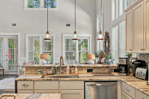 Kitchen sink, coffee makers and toaster