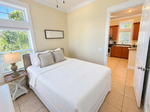 Ground-floor queen bedroom near the kitchen