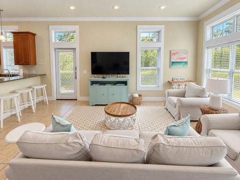Living area flowing into the kitchen