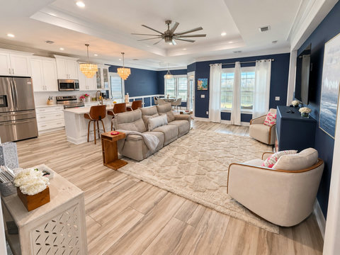 Living room flowing into the kitchen