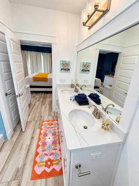 Double-vanity bathroom
