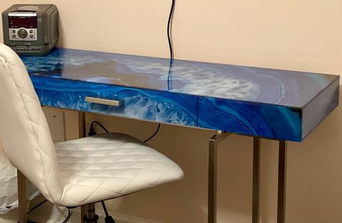 Second work area available if privacy is needed