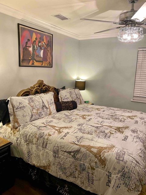 Bedroom 2 king bed with remote control ceiling fan