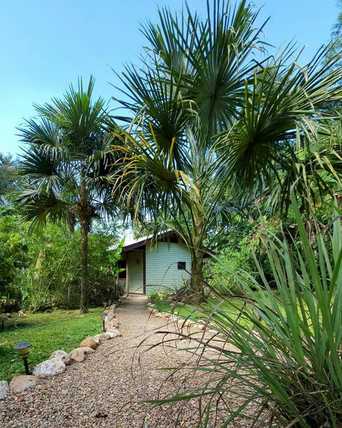 Walkway to Banana Bungalow