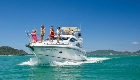 Book a private Yacht to visit the neighbouring Islands