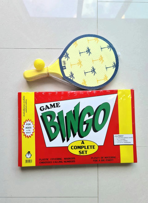 A few games are at your disposal! (Game card and Monopoly as well.