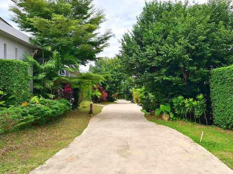 Outdoor Alley Towards Villa Mimosas 1, 2, and 3