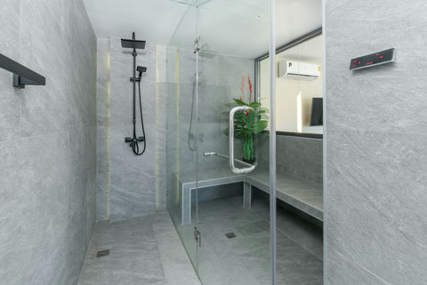 Modern Hammam-Style Steam Room in  Bathroom 1