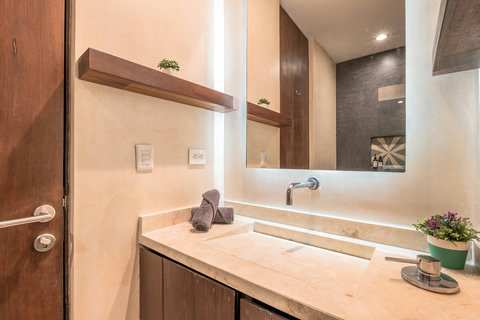 King size bedroom private bathroom