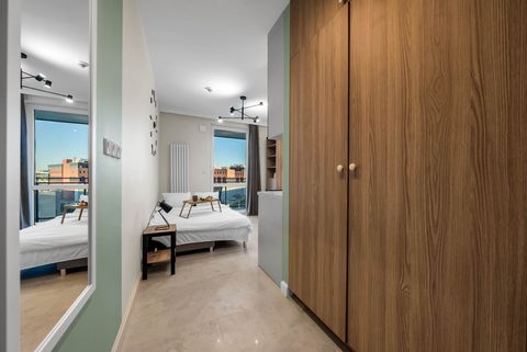 Queen Bed | Book Now with RENTUJEMY.COM