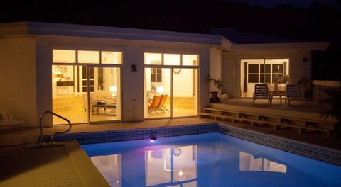 enjoy the pool and views of the stars at night 
