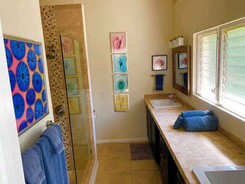 Master bathroom #1