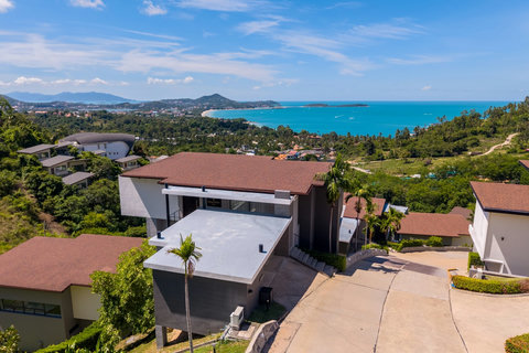 Panoramic aerial view of Koh Samui coastline and bay from Villa Yoco