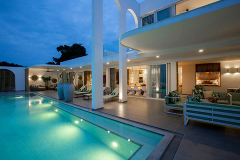 Second private pool with white terrace at C Villa 2-pool Plai Laem luxury rental, Koh Samui