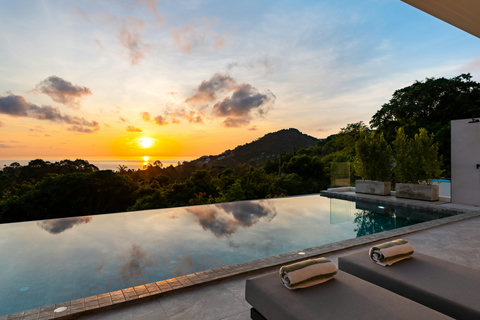 Infinity pool sunset at Villa Maya - stunning Koh Samui sea views from this 3BR Chaweng Noi villa