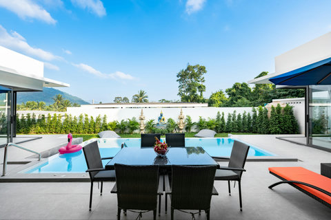 Poolside Dining Villa Sabai Lamai - Al Fresco Dining by Swimming Pool with Mountain View Koh Samui