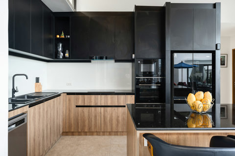 Fully Equipped Modern Kitchen Villa Sabai Lamai - Luxury Kitchen with Premium Appliances Koh Samui