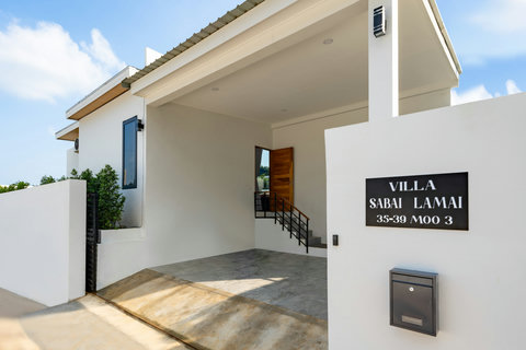 Villa Sabai Lamai Entrance Koh Samui - Modern Villa Exterior Private Entrance Lamai Beach