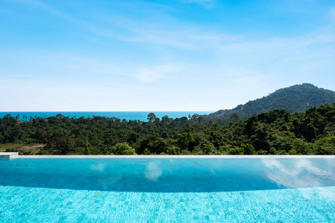 Green hillside panorama near Chaweng Noi Beach, Koh Samui Thailand