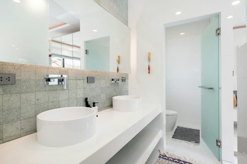 Luxurious ensuite bathroom with soaking tub Villa Jasmine Koh Samui luxury private pool villa Thailand
