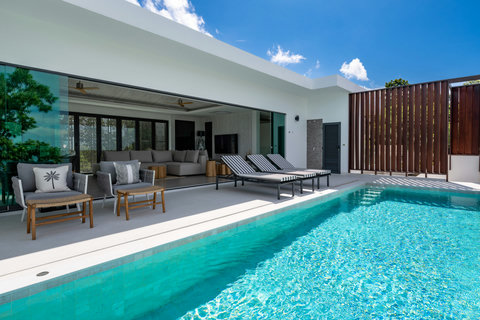 Sparkling private pool with endless ocean horizon views