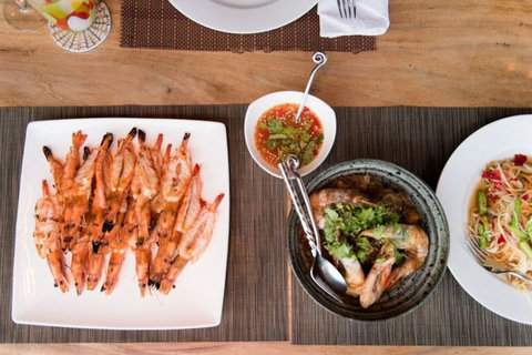 Fresh Thai seafood prepared by your private in-villa cook - authentic Koh Samui dining experience at Soluna