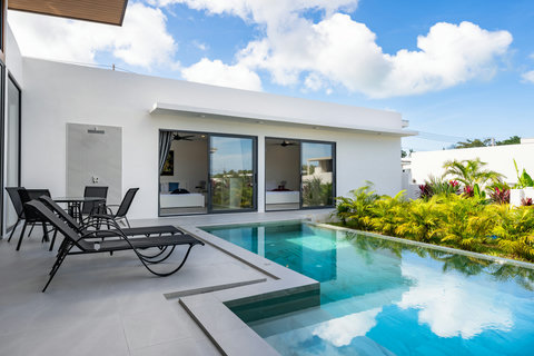 Villa Pool & Terrace - Contemporary Design with Mountain Views & Blue Sky