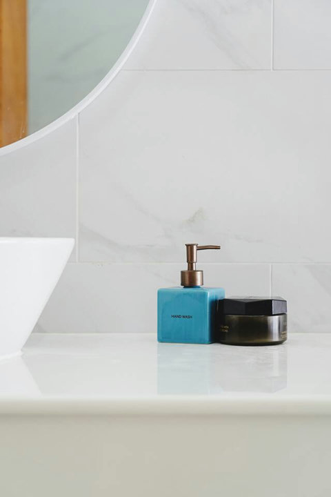 Premium bathroom amenities - Quality toiletries and modern fixtures in ensuite bathrooms
