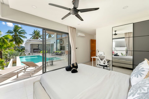 Wake in the master bedroom and step straight onto your pool terrace — pure convenience and privacy