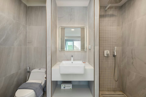 Double bedroom with walk-in closet at Villa J3, Replay Residence Bangrak Koh Samui