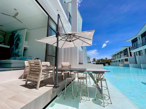 Outdoor dining with ocean panorama at Villa Q1, Replay Residence Koh Samui