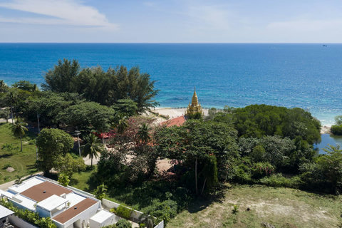 Stunning panoramic ocean view from the property rooftop