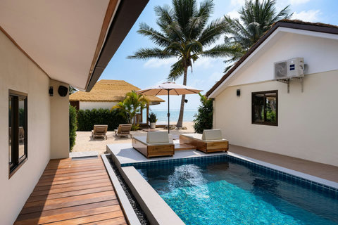 Private Pool with Ocean Views - Bankun Beachfront Holiday Villa Koh Samui