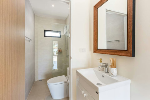 Spacious Bathroom with Walk-In Shower - Bankun Beachfront Villa Koh Samui