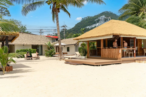 Oceanfront Resort with Mountain Backdrop - Bankun Koh Samui Thailand