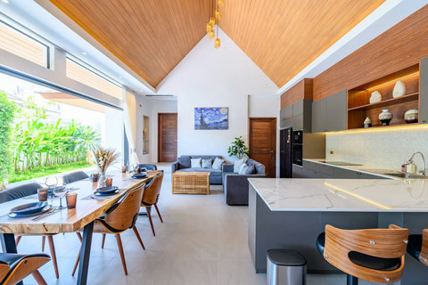 Cook dinner with your group. Everything's here—stove, fridge, and room to work side by side.