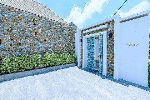 Gather here for meals and conversation. Open to the breeze, close to the pool, perfect for group time.