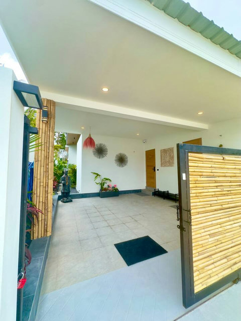 Welcoming entrance hall at Villa Amala 3BR pool villa Mae Nam Koh Samui.