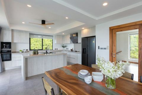 Dining 1