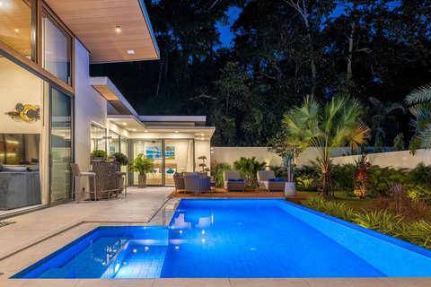 Cozy outdoor lounge area perfect for evening relaxation under the stars.