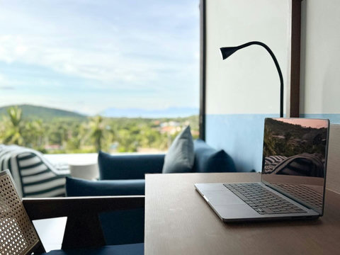 Dedicated workspace with fast Wi-Fi and beautiful tropical views
