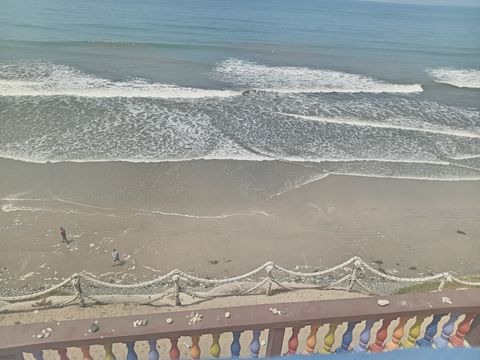 OCEANFRONT 