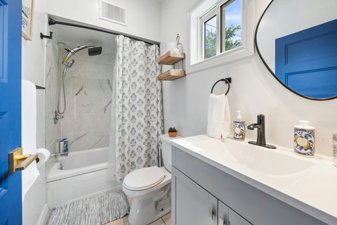Upstairs Bathroom