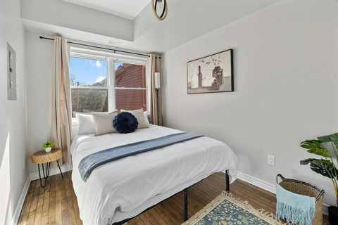 Queen Bedroom