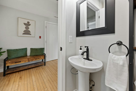 2 Bedroom Unit