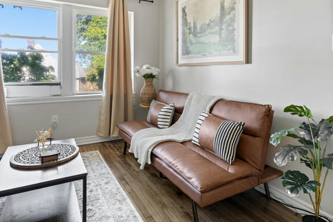 1 Bedroom Unit